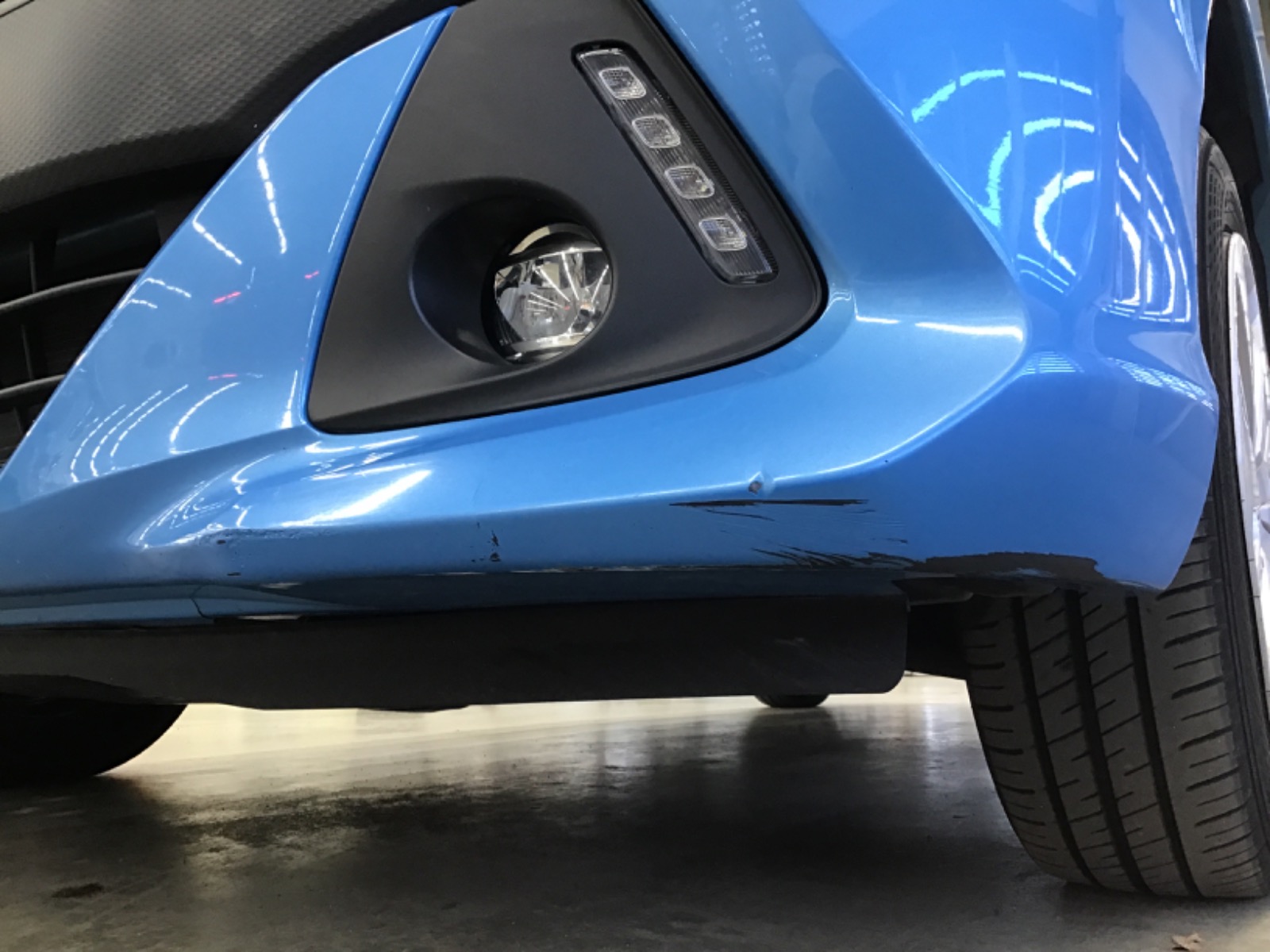 キズ・ヘコミ_05