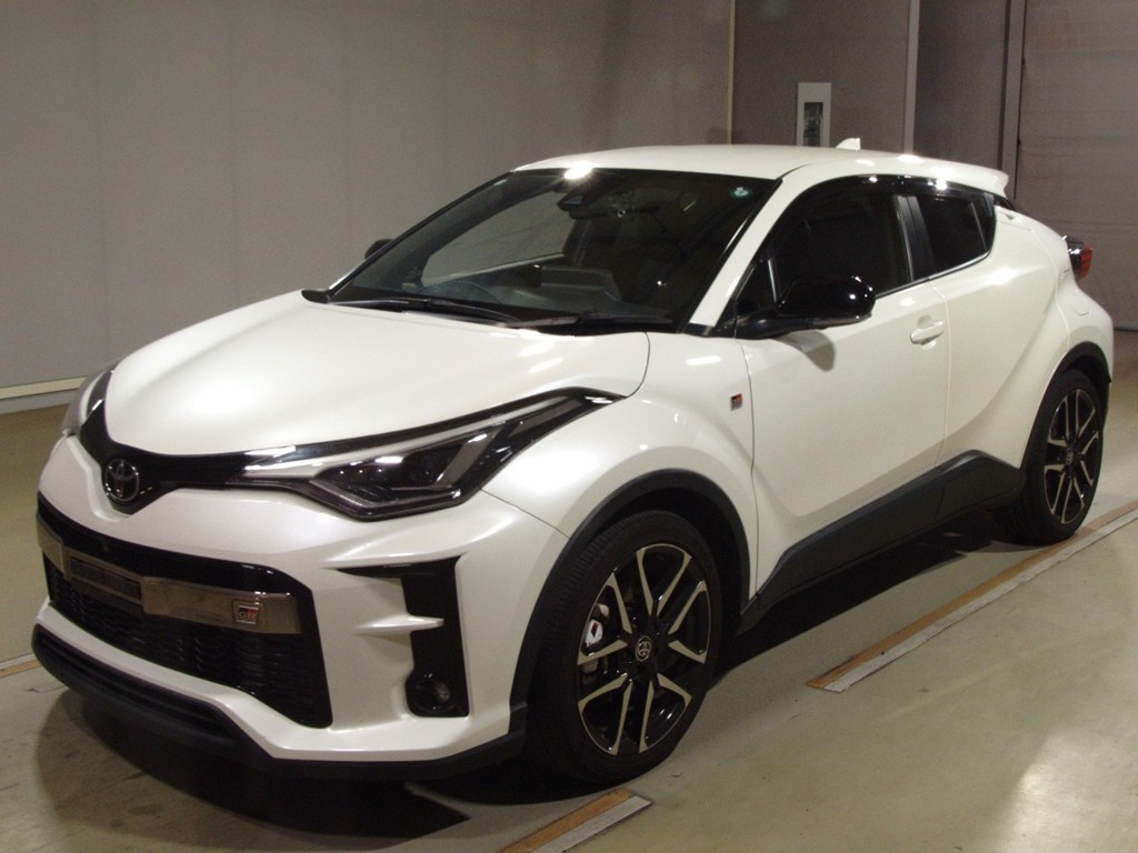 C-HR S GRスポーツ