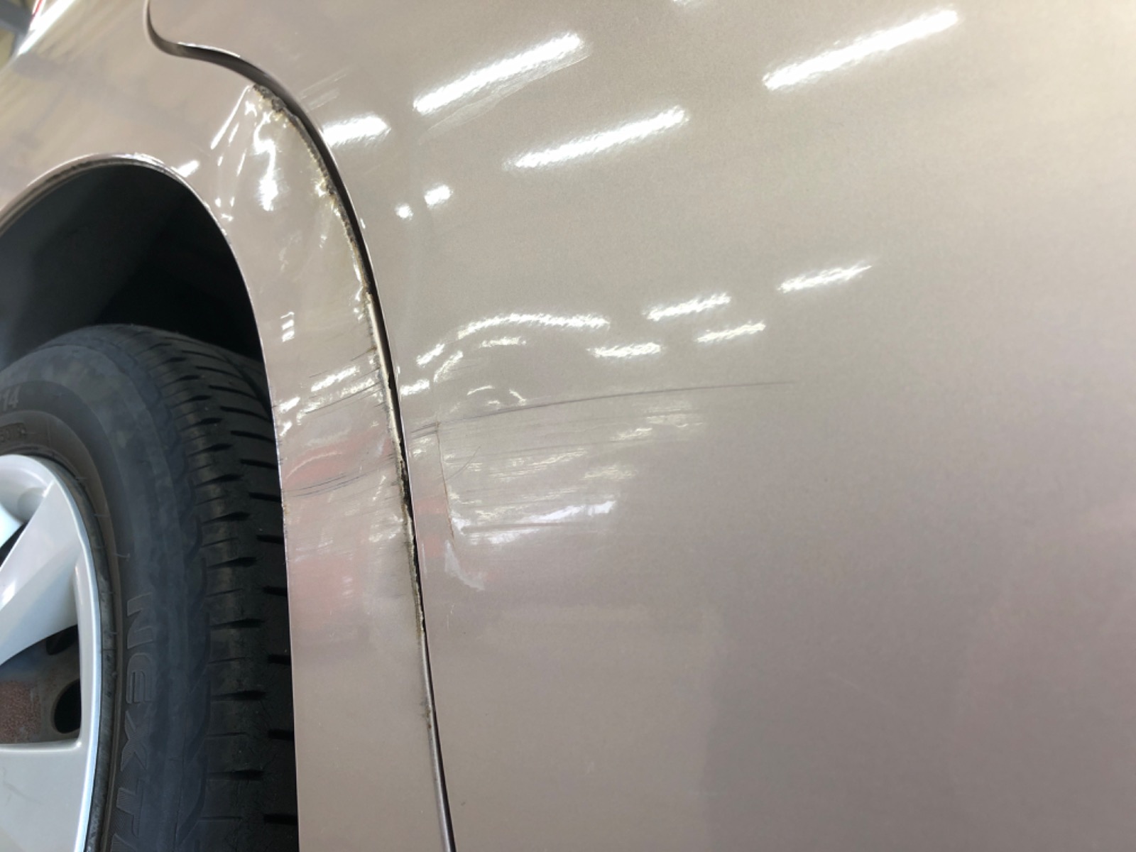 キズ・ヘコミ_27