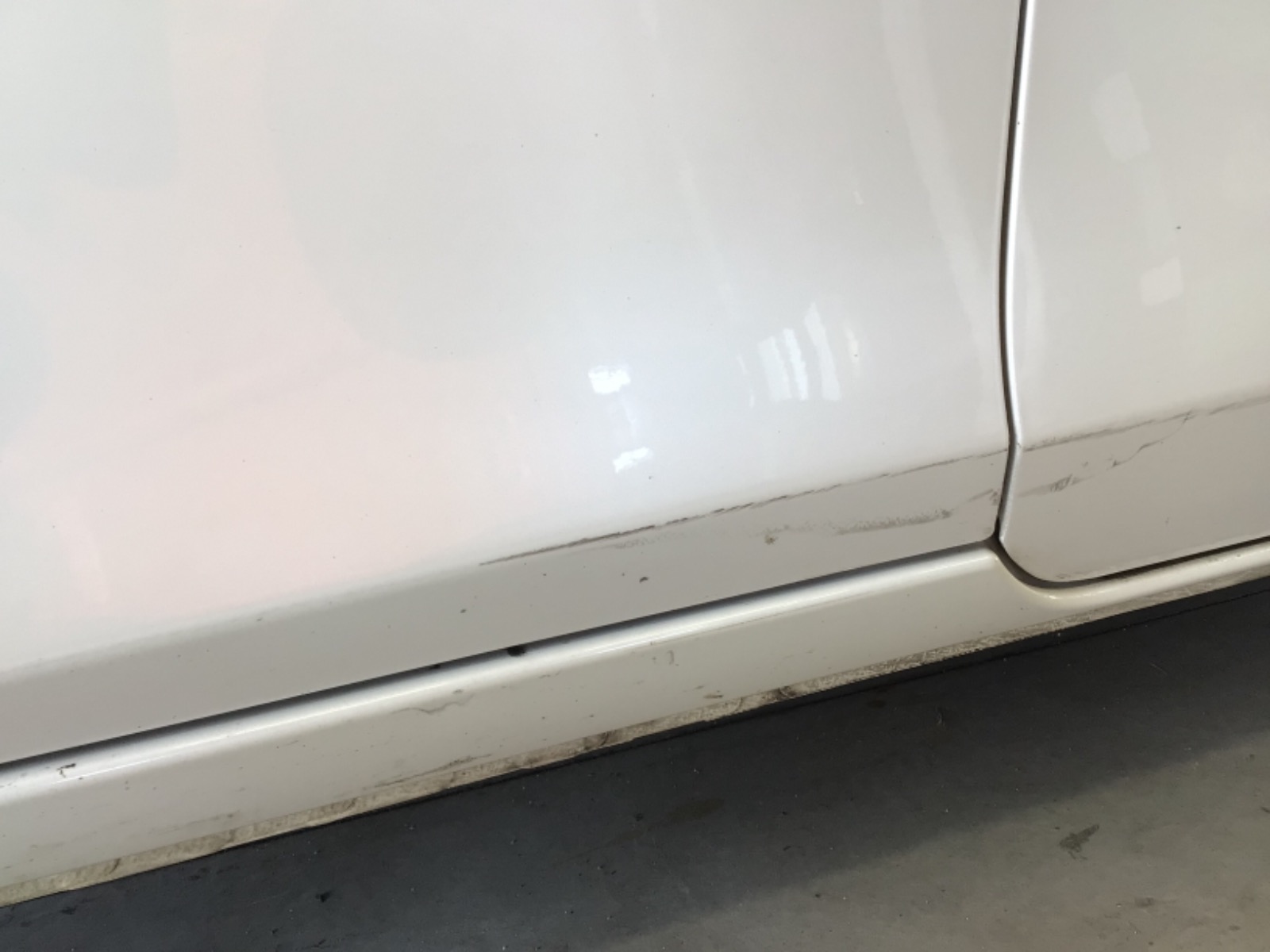 キズ・ヘコミ_17