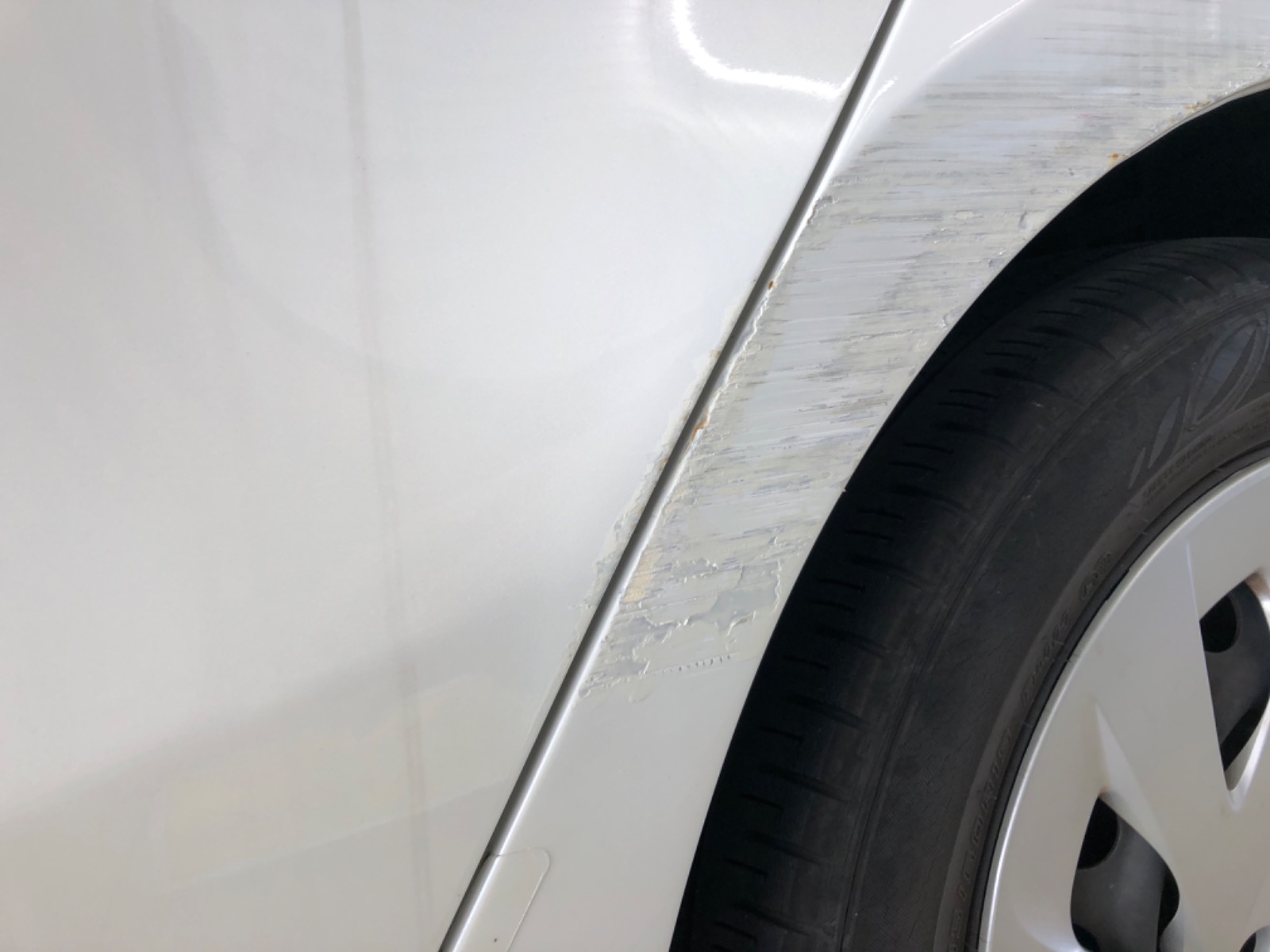 キズ・ヘコミ_24