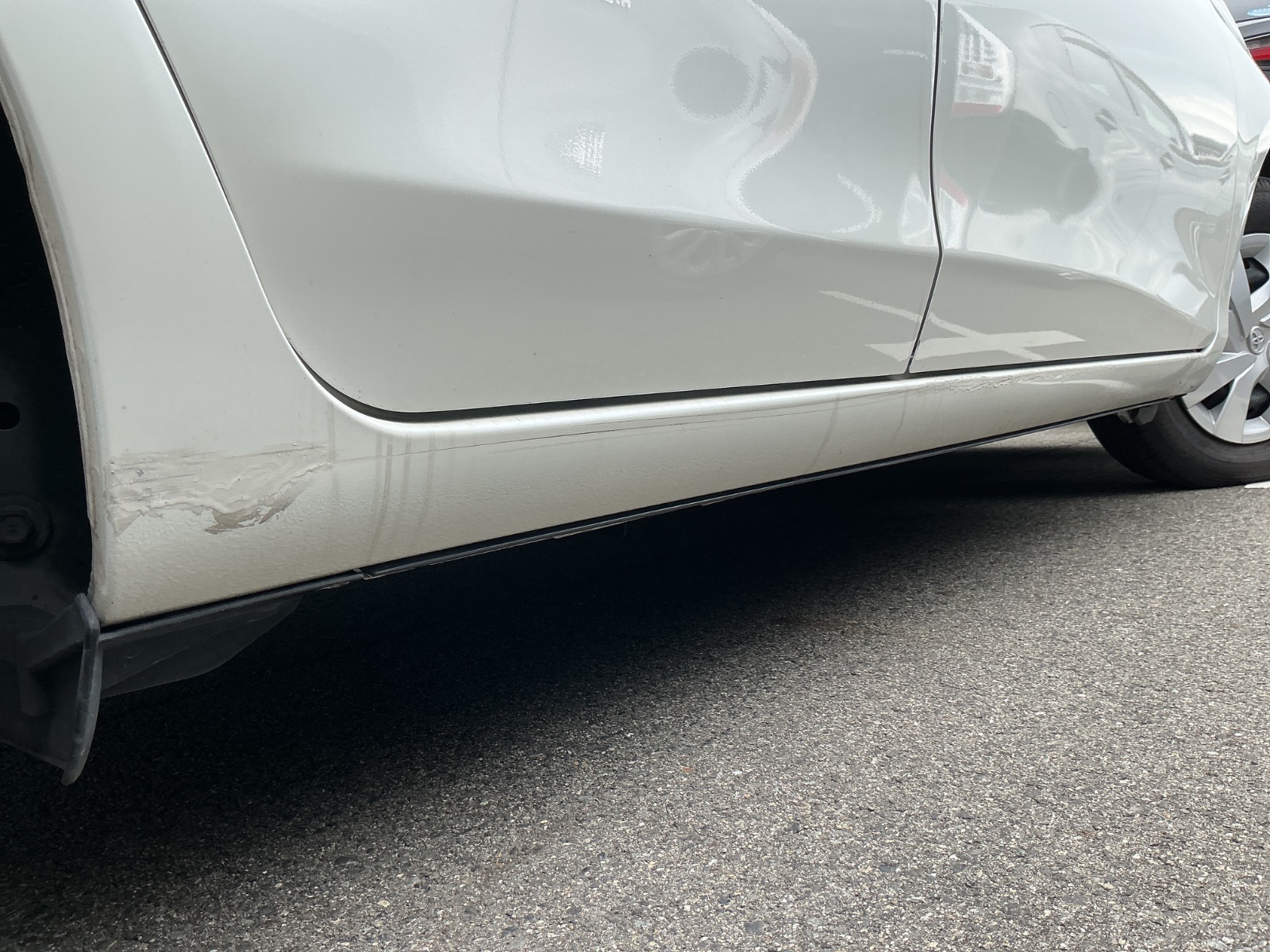 キズ・ヘコミ_23