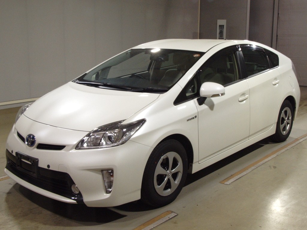 プリウス