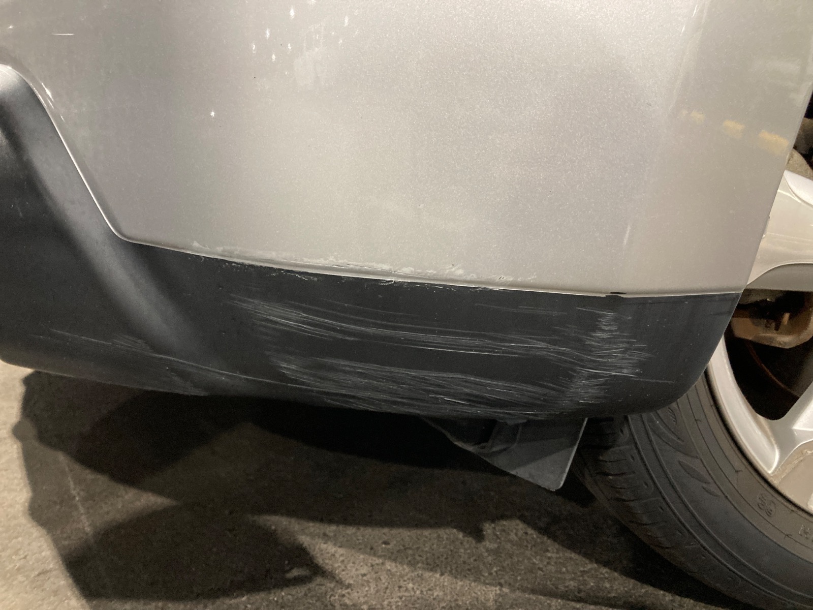 キズ・ヘコミ_05