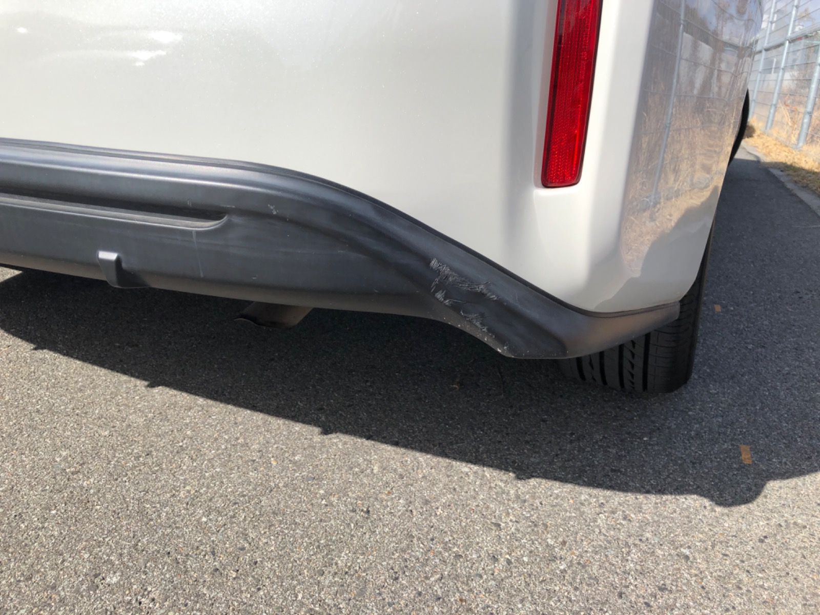 キズ・ヘコミ_56