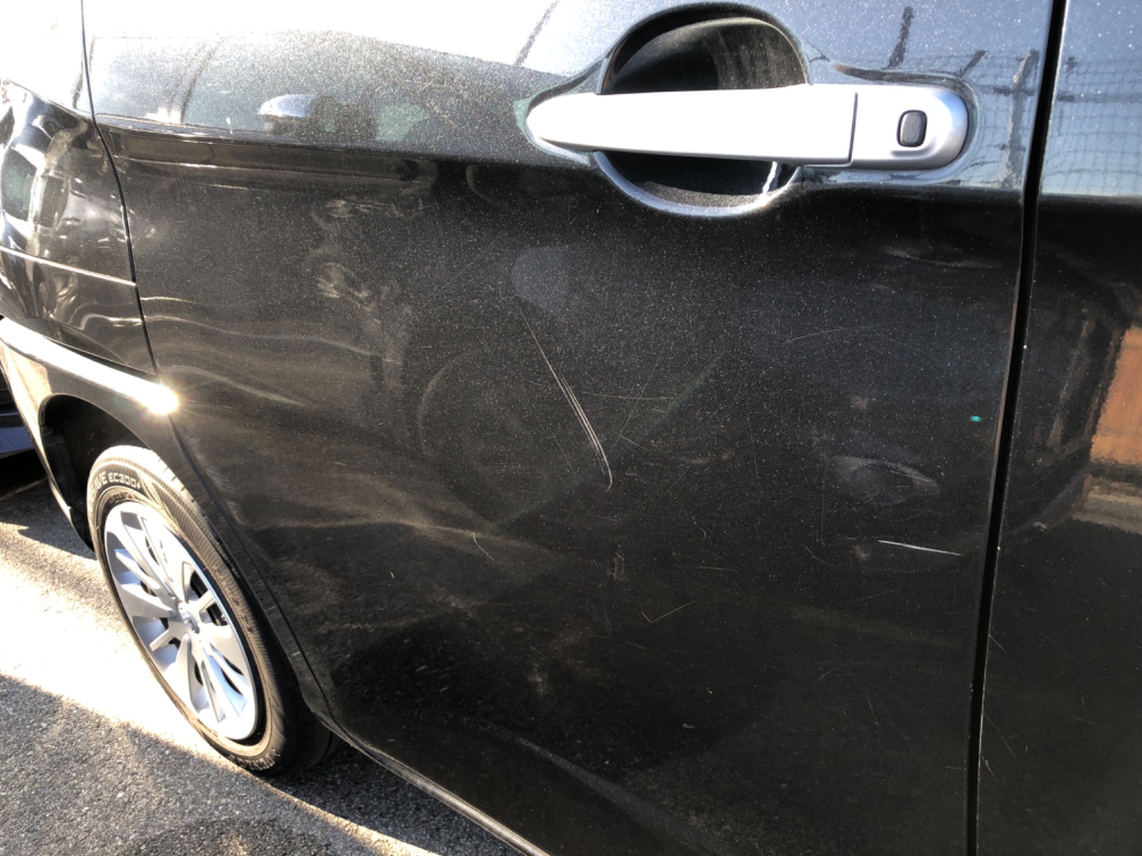 キズ・ヘコミ_26