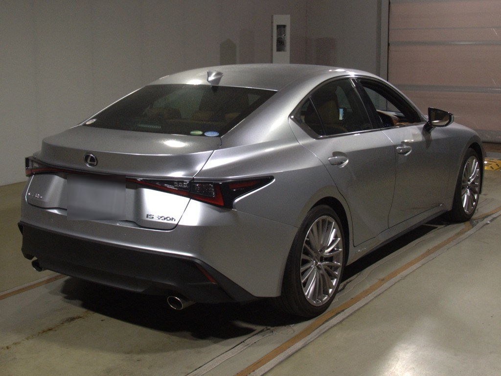 IS300h バージョンL