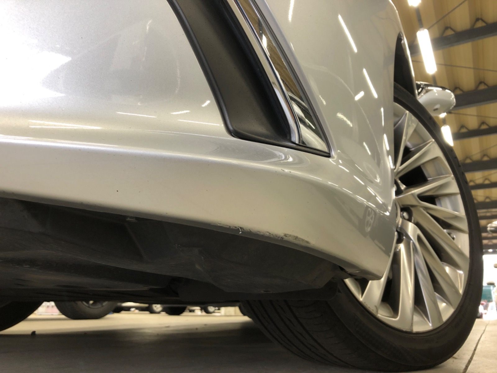 キズ・ヘコミ_05