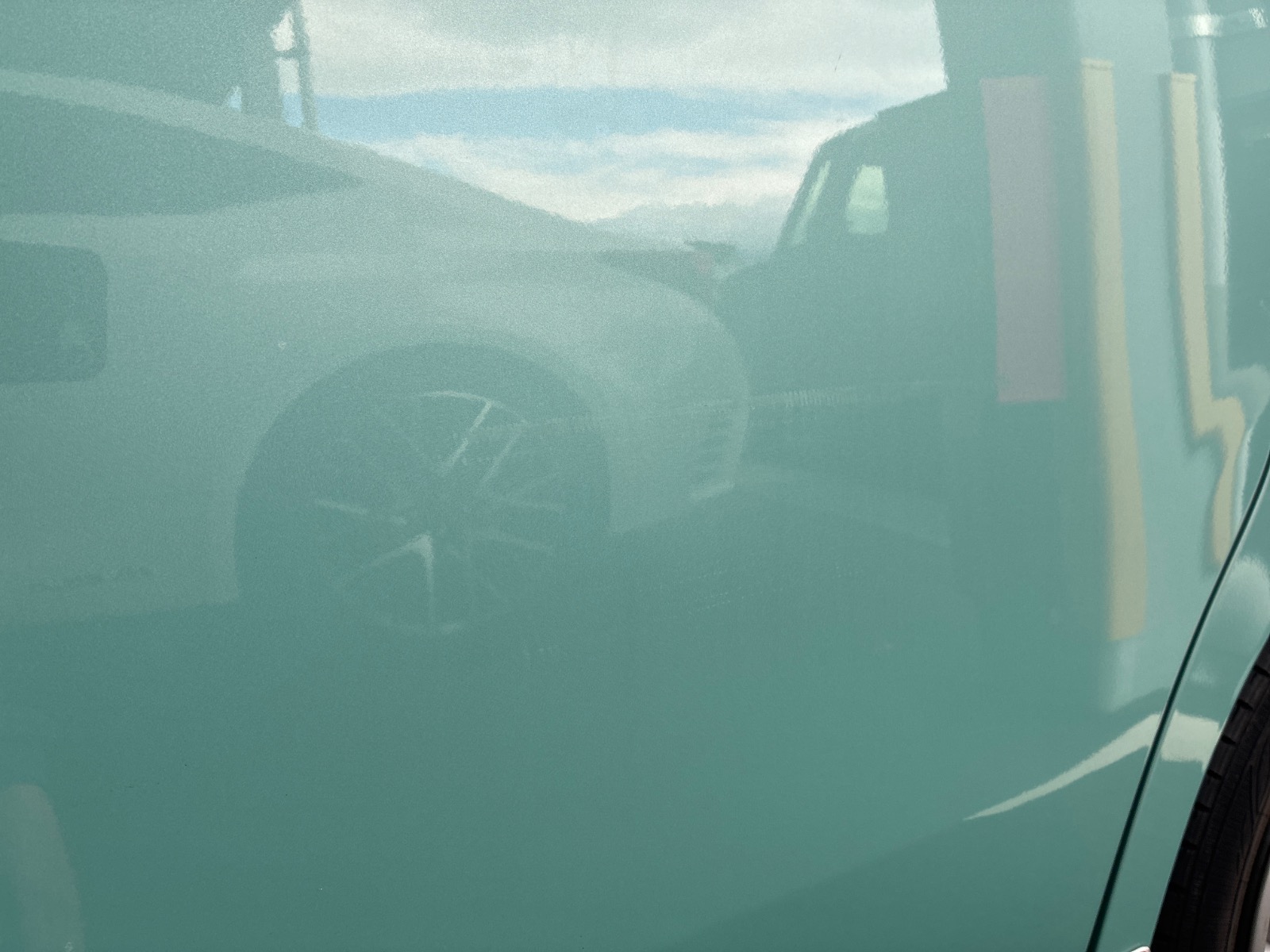 キズ・ヘコミ_25