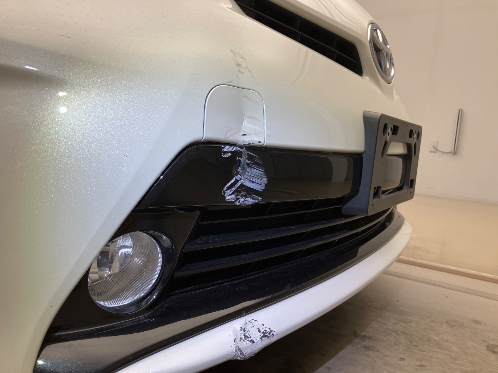 キズ・ヘコミ_06