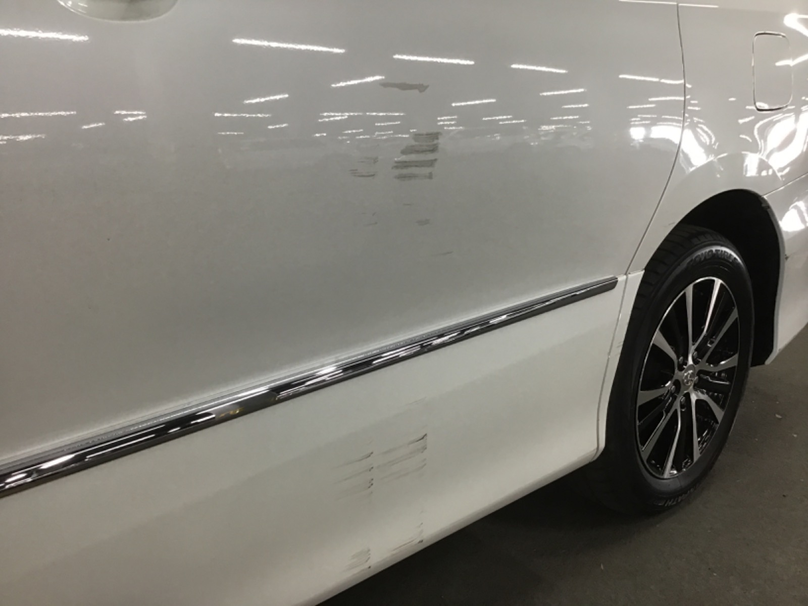 キズ・ヘコミ_24