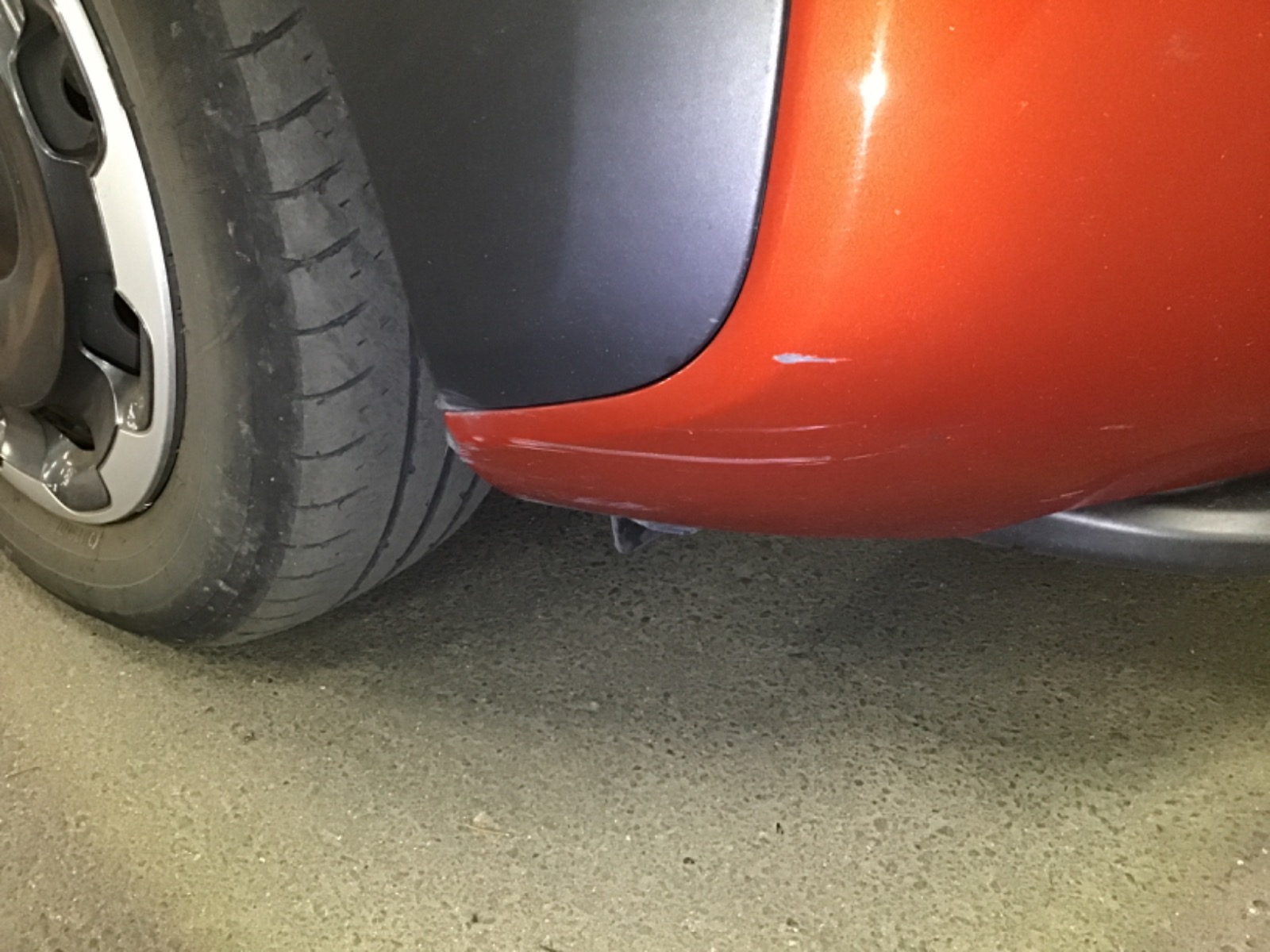 キズ・ヘコミ_06