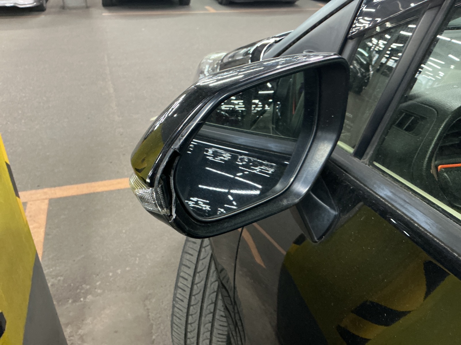 キズ・ヘコミ_64