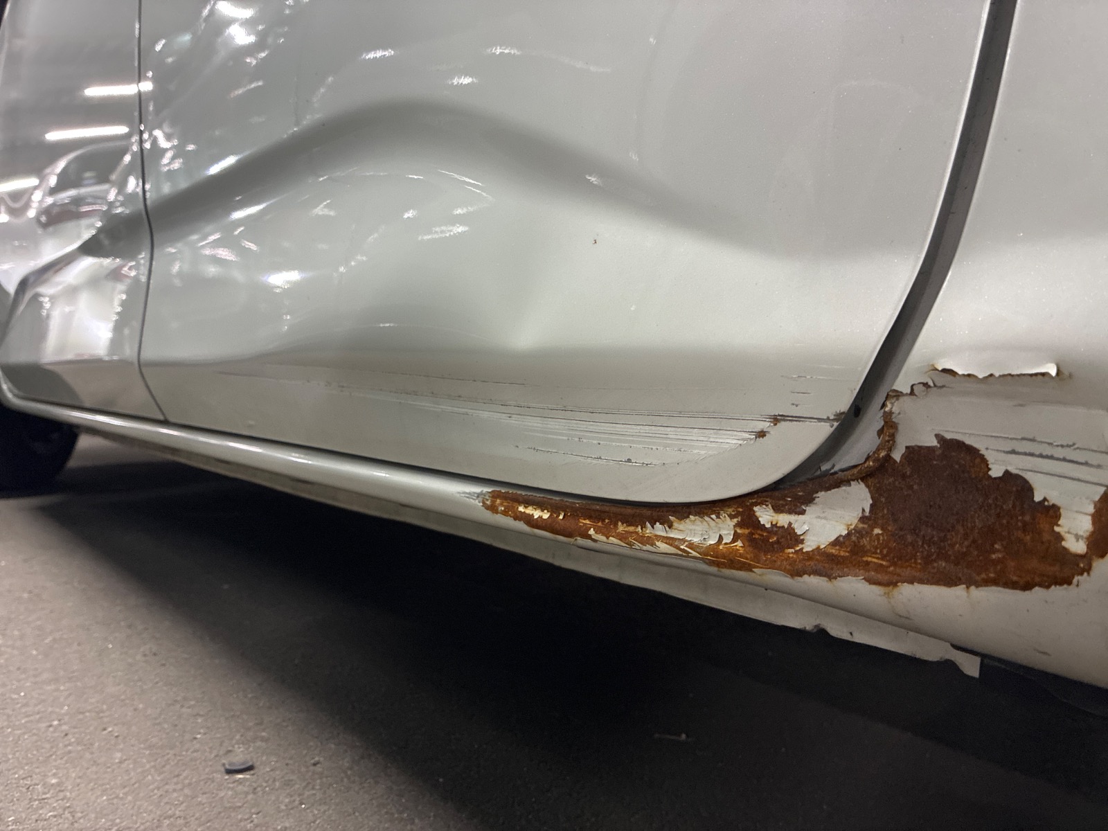 キズ・ヘコミ_25