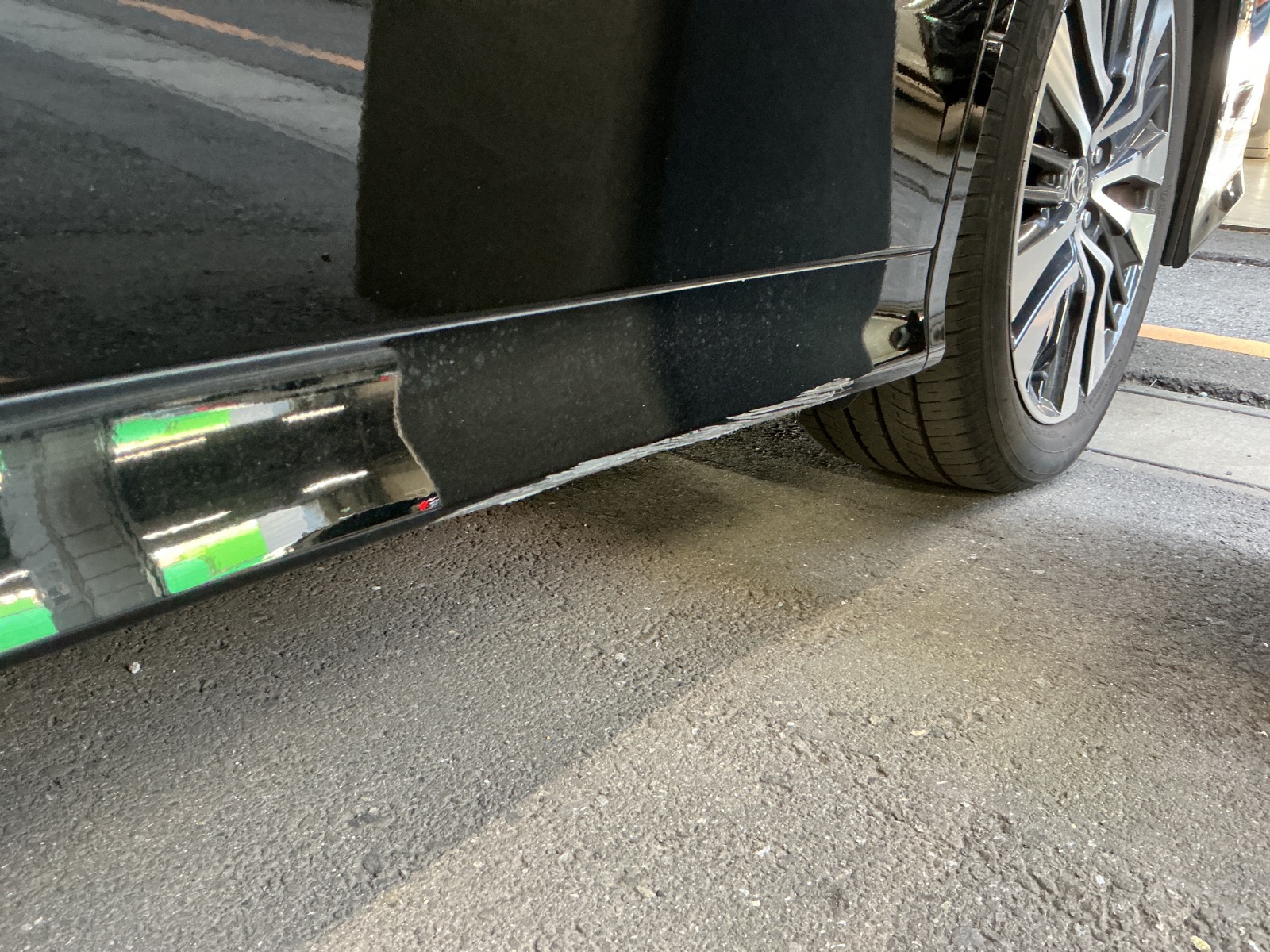 キズ・ヘコミ_25