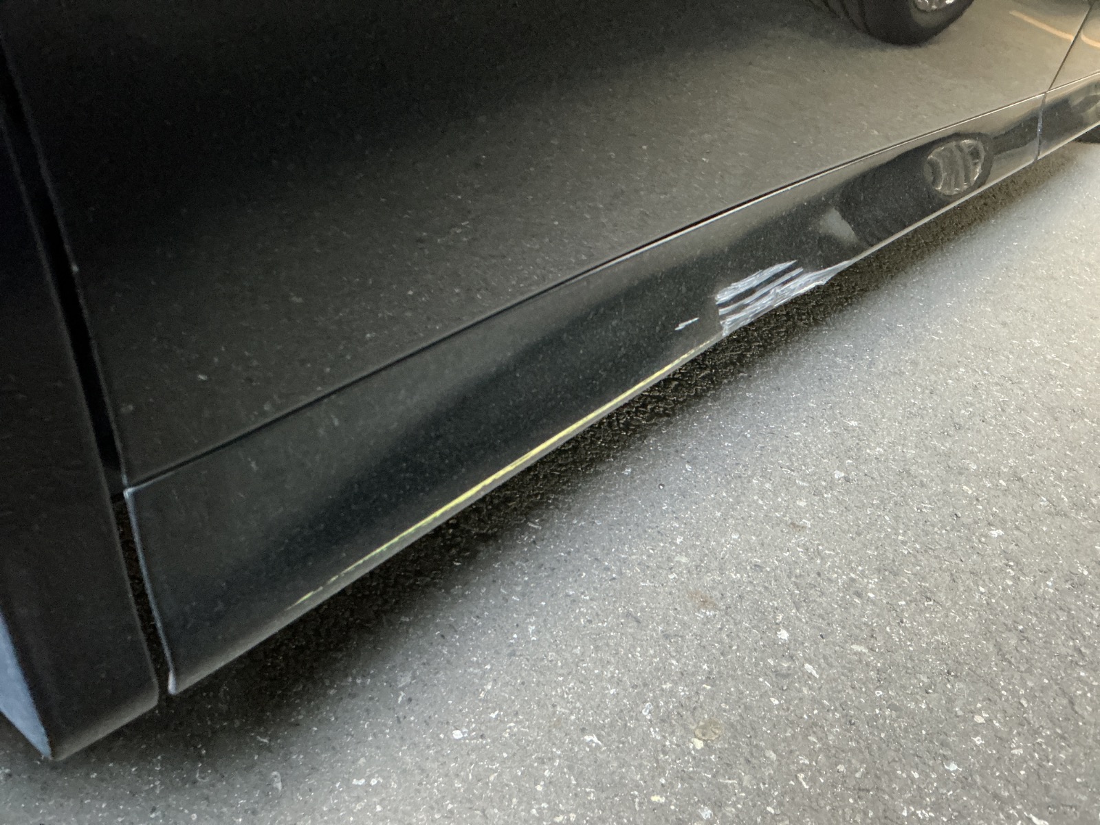 キズ・ヘコミ_27